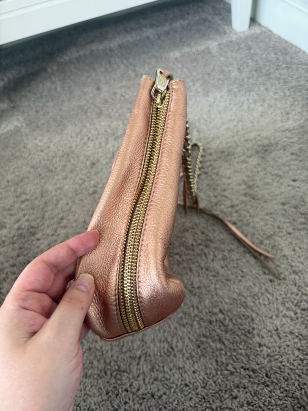 Rebecca Minkoff rose gold metallic leather handbag - Picture 5 of 9